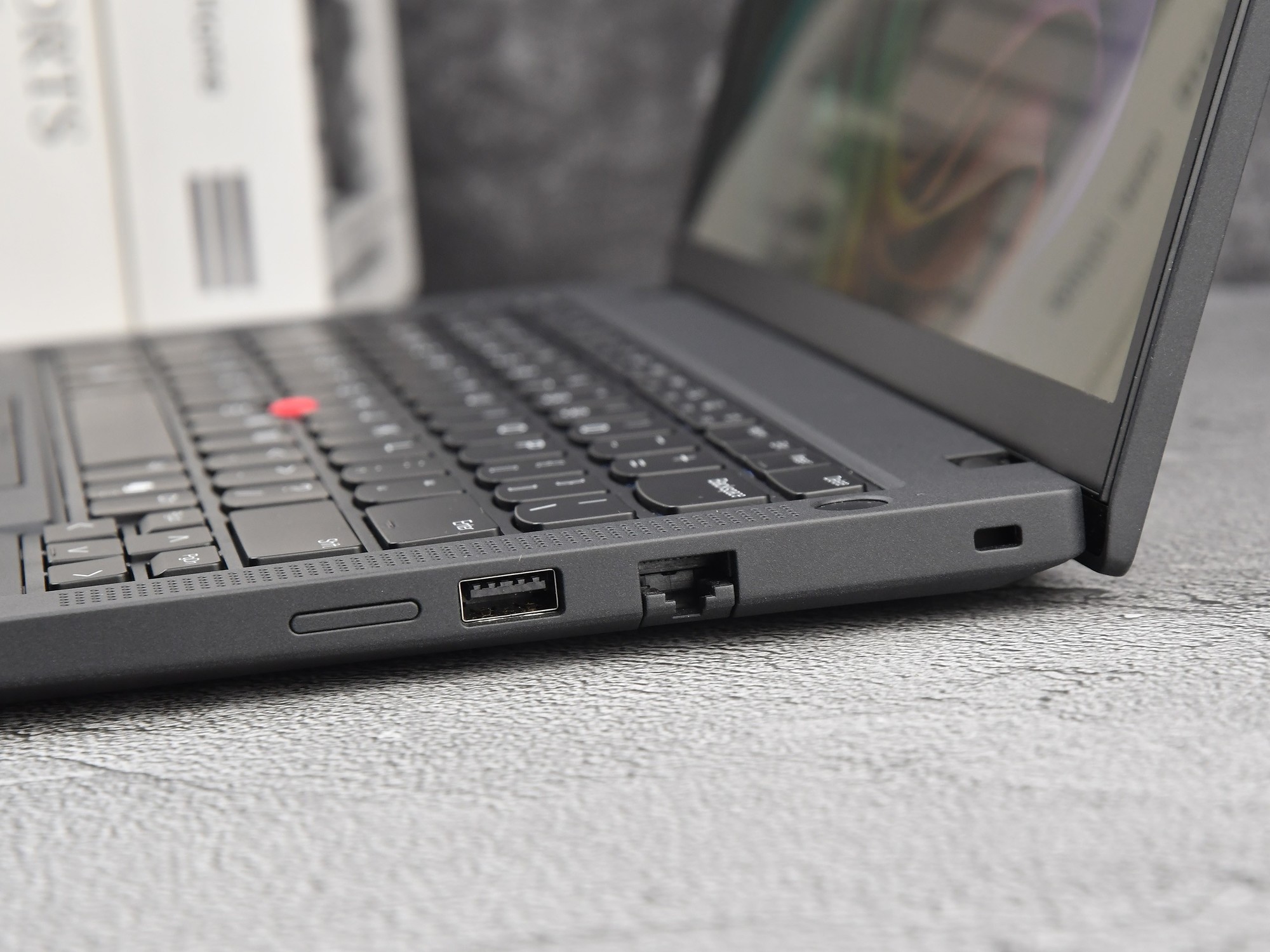 ThinkPad T14 Gen 6 AMD Ryzen AI PRO 300 series Windows 11 AI features review_Media Player Classic Home Cinema for Windows