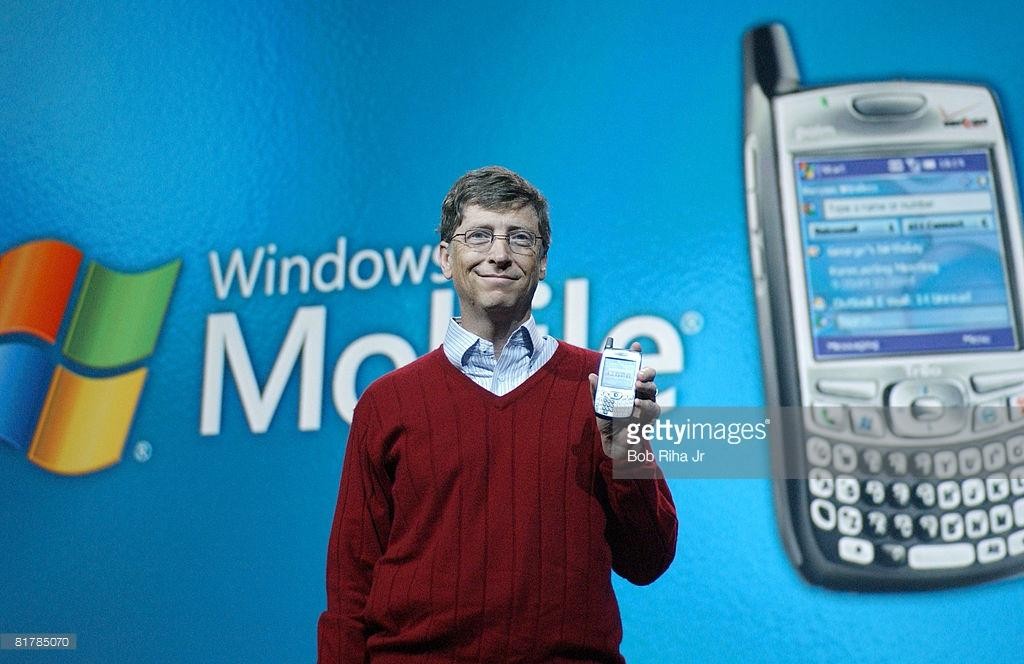 Persian calendar for Windows 10 for Windows_Palm's first Windows system PDA smart phone Treo 700w 2005_Treo 700w Windows Mobile 5.0 operating system release time