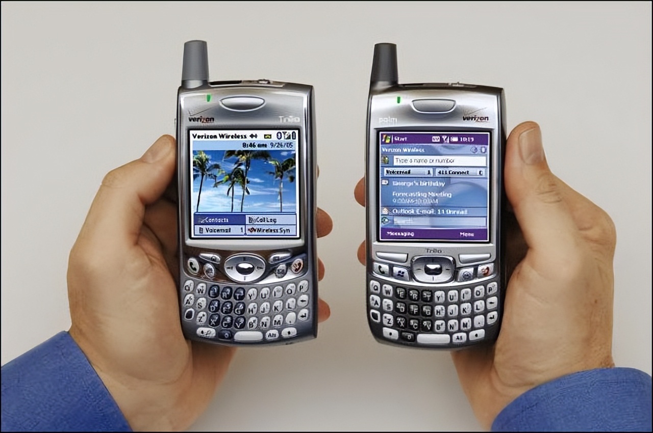 Persian calendar for Windows 10 for Windows_Palm's first Windows system PDA smart phone Treo 700w 2005_Treo 700w Windows Mobile 5.0 operating system release time