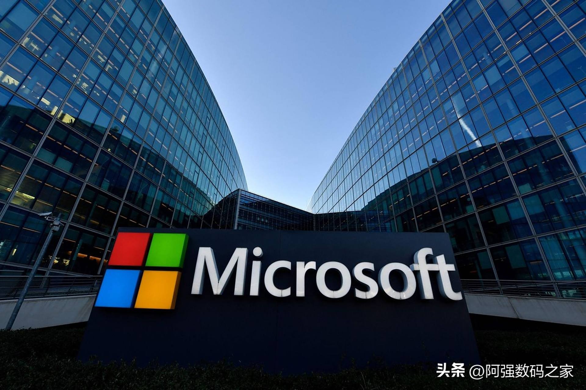 Windows 11 WebView2 Electron Brandon Ek's cross-platform application business model_EOS Utility for Windows