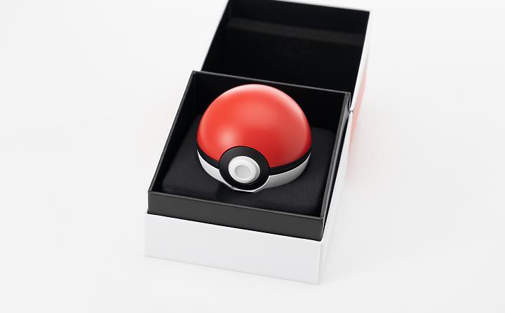 Razer Razer Pikachu limited edition gaming mouse and mouse pad combo pack_Razer Razer Pikachu limited edition true wireless Bluetooth headset_Razer Synapse for Mac