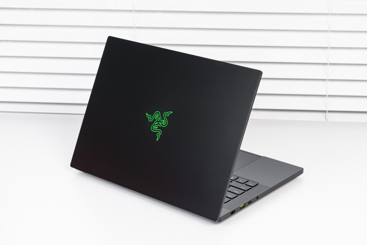 Razer Blade 14 2023 Ryzen 9 7940HS AI engine performance thin and light gaming notebook_Razer Synapse for Mac